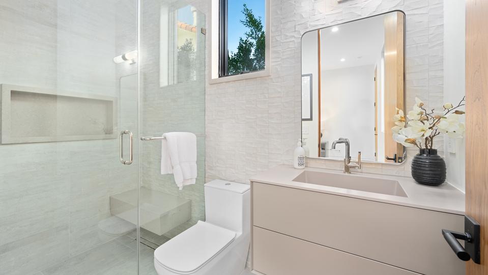 Bathroom Remodeling gallery image 11 - {{gallery - Remodelyng.com