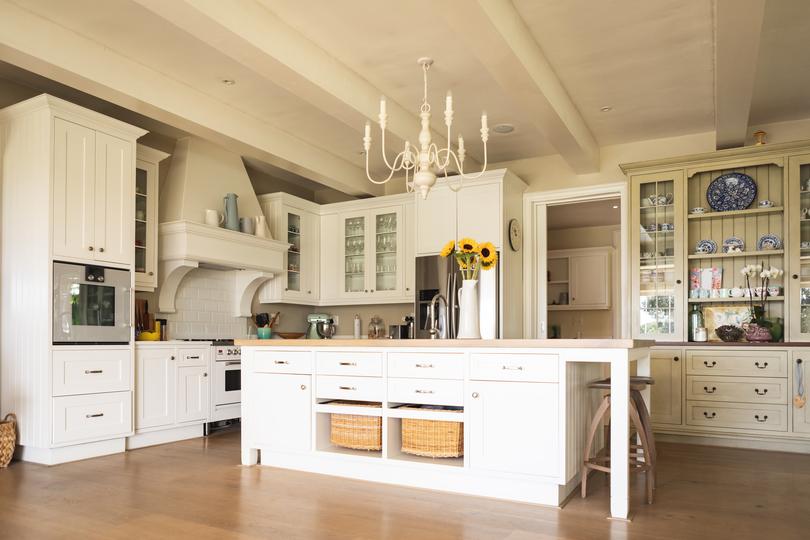 Custom Kitchen Remodels {tailored|designed} for Restaurants